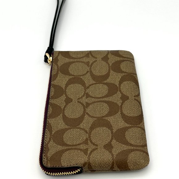 0627 COACH LIMITED EDITION DISNEY VILLAINS PATCHES ZIP CORNER WALLET WRISTLET - Picture 3 of 7